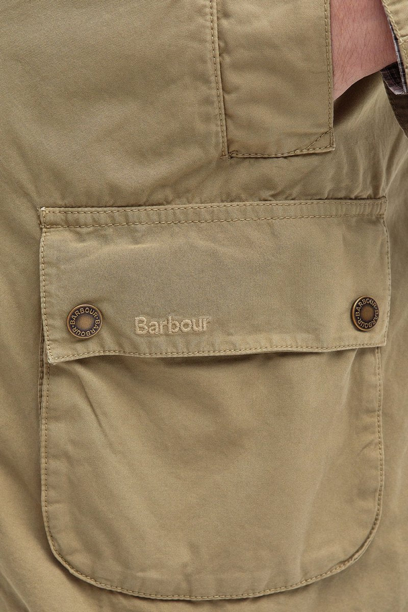 Giacca estiva casual di Barbour Ashby (oliva sbiancata)
