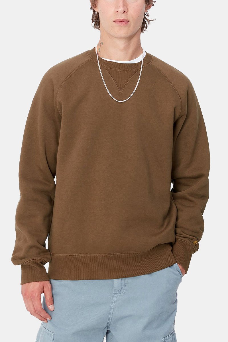 Carhartt WIP Chase Sweatshirt (Chocolate/Gold) | Sweaters