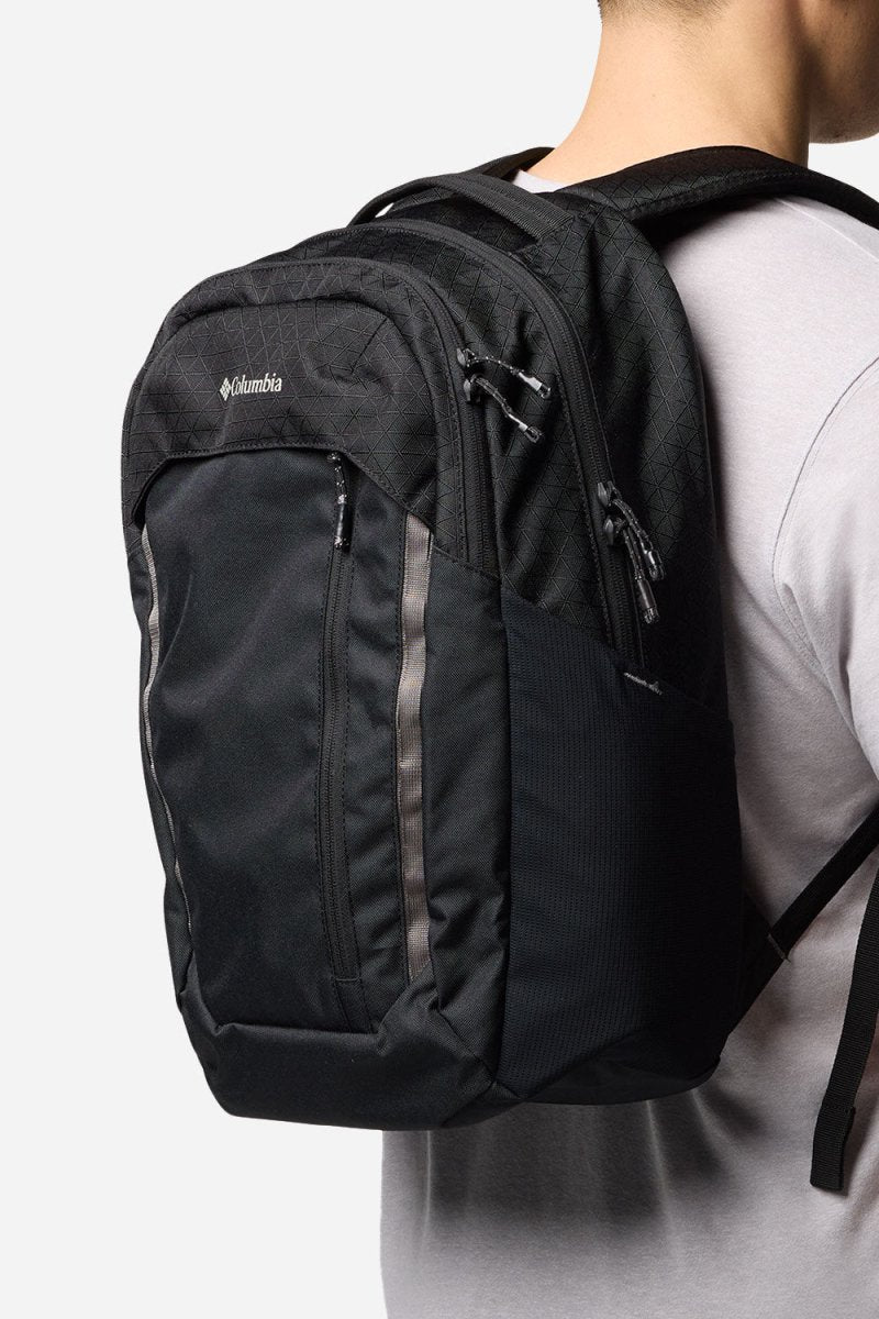 Columbia Atlas Explorer™ II 26L Backpack (Black) | Bags